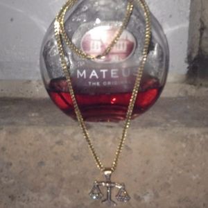 Meet your Posher, Jay